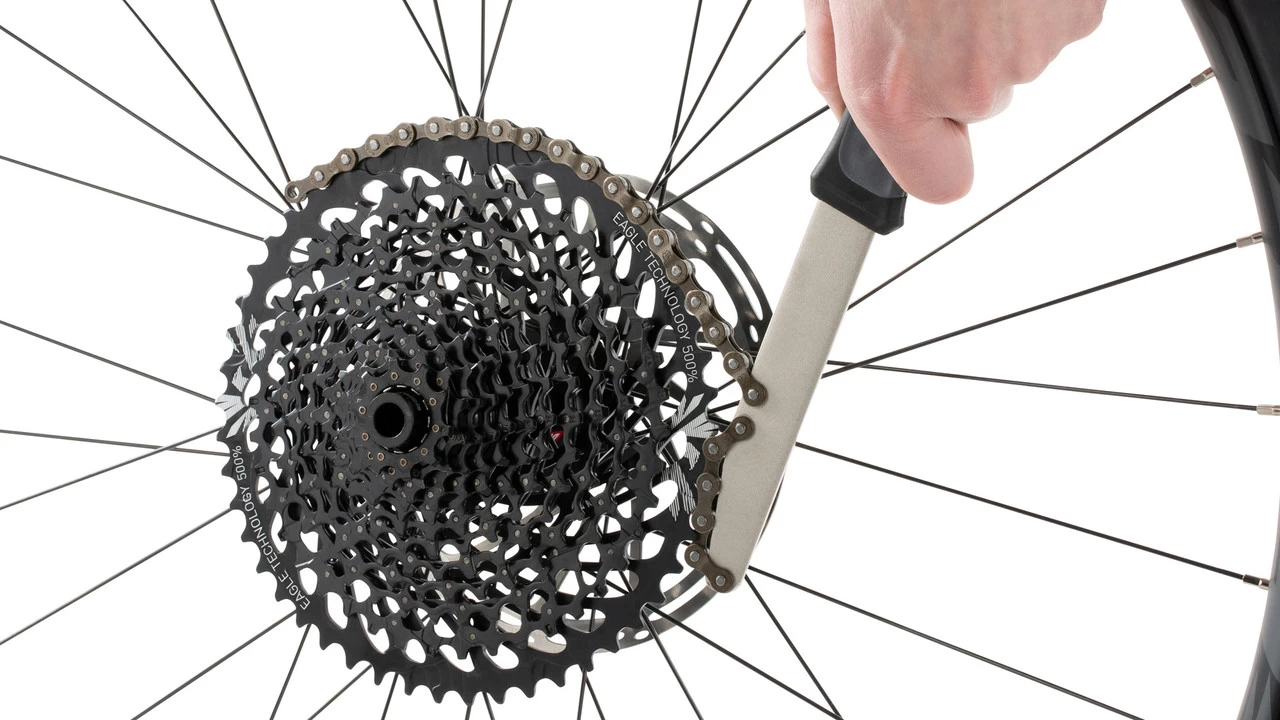 Chain Whip 4 Chain Whip - Image 4