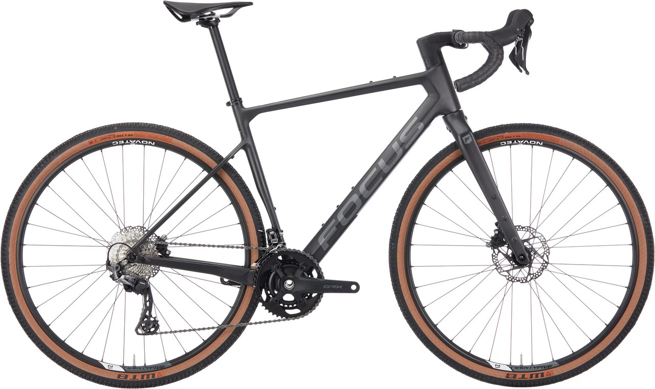 Focus ATLAS 8.7 Carbon 28" Gravel Bike 1 Focus ATLAS 8.7 Carbon 28" Gravel Bike